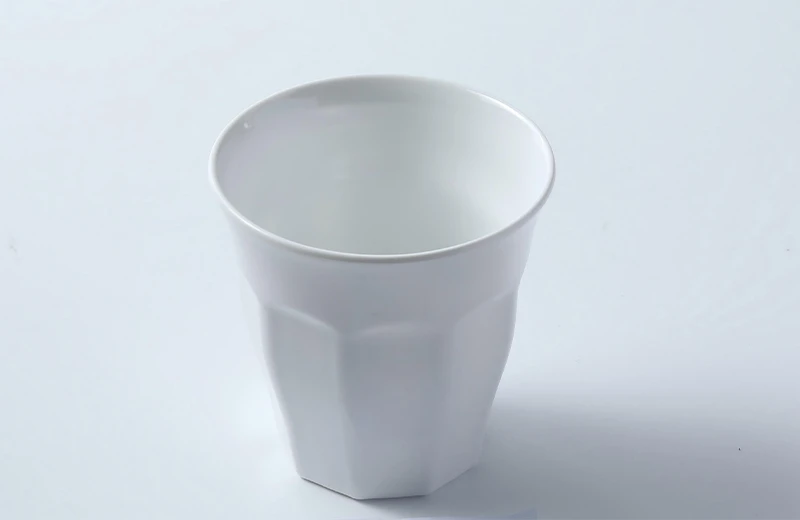 흰색면 처리 된 멜라민 컵